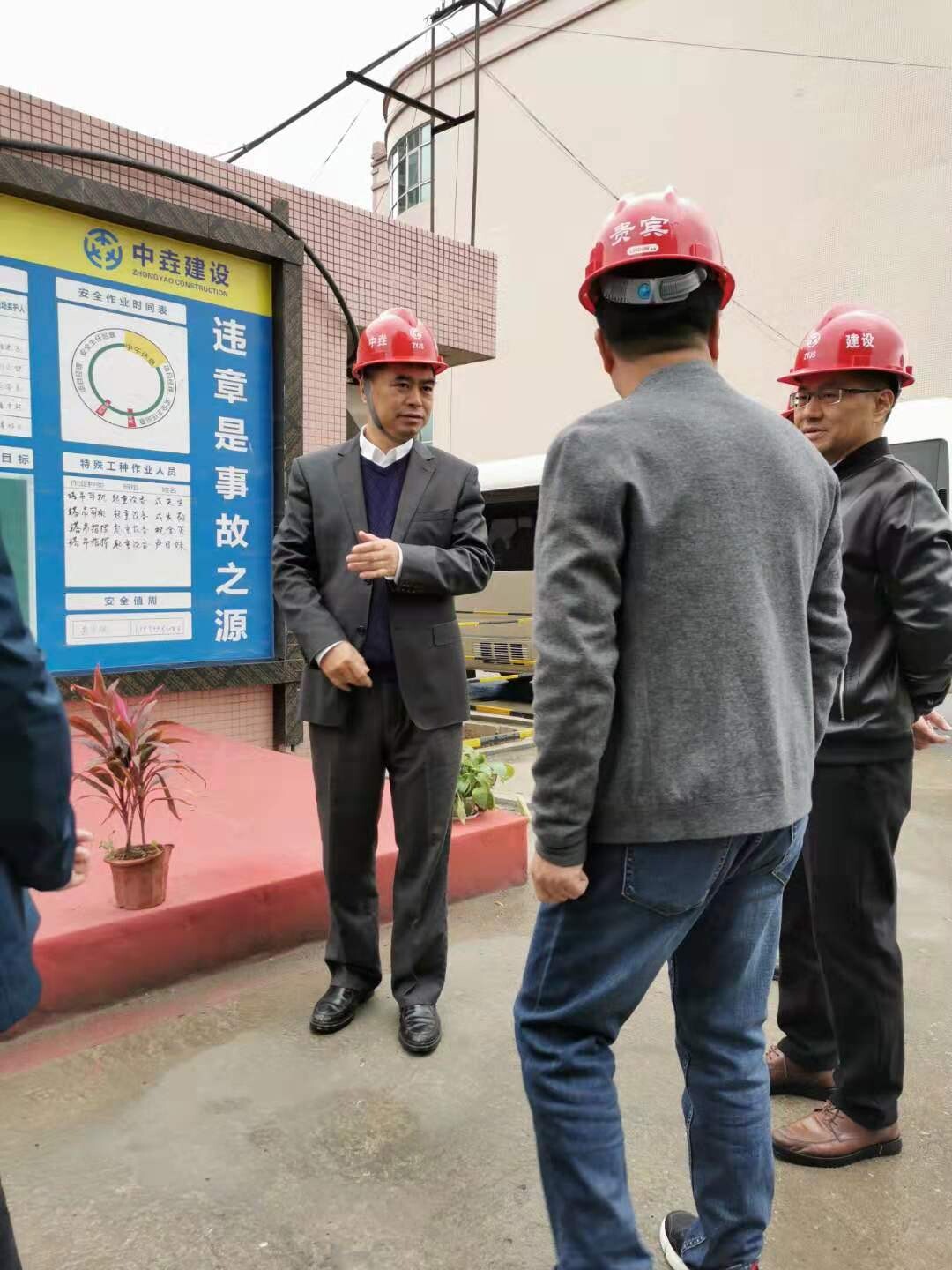 (2020.01.14)陽山廖敬華縣長率隊(duì)開展春節(jié)前安全生產(chǎn)督查_6